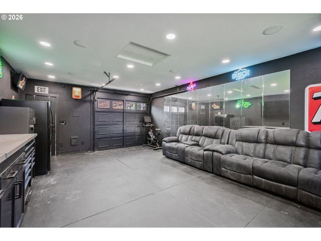 2808 LILAC St, Longview, WA 98632