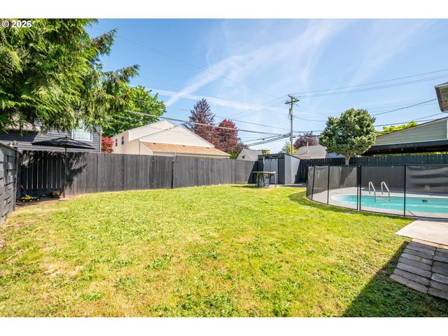 2808 LILAC St, Longview, WA 98632