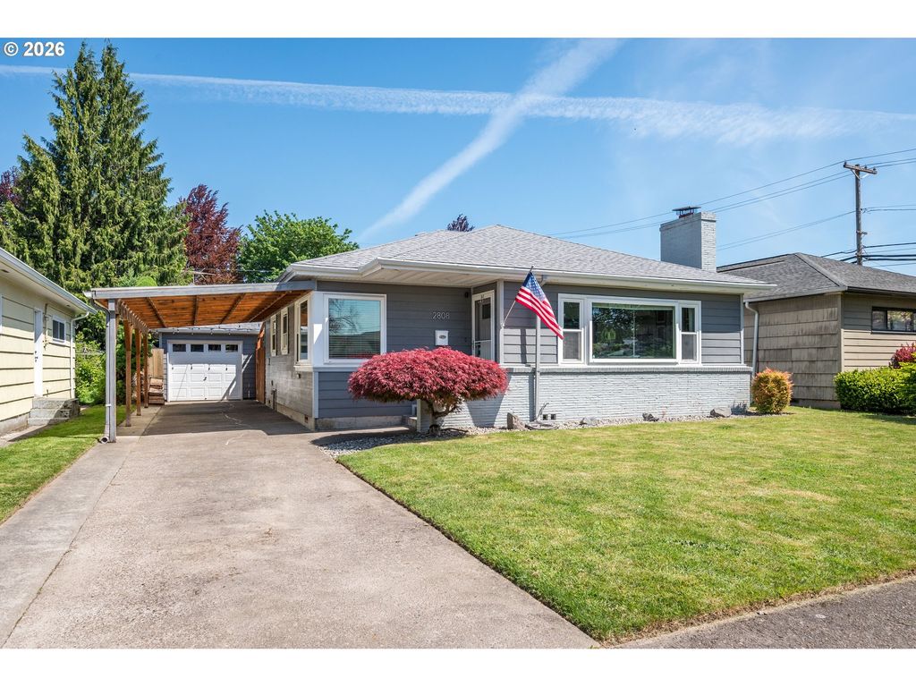 2808 LILAC St, Longview, WA 98632