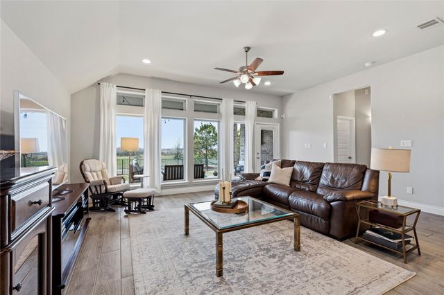 4722 Primrose Valley Lane, Fulshear, TX 77441