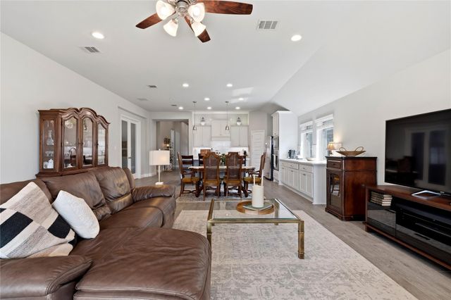 4722 Primrose Valley Lane, Fulshear, TX 77441