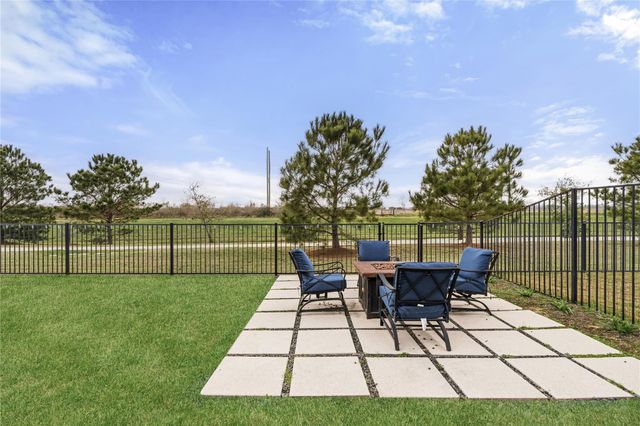 4722 Primrose Valley Lane, Fulshear, TX 77441