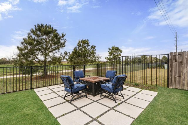 4722 Primrose Valley Lane, Fulshear, TX 77441