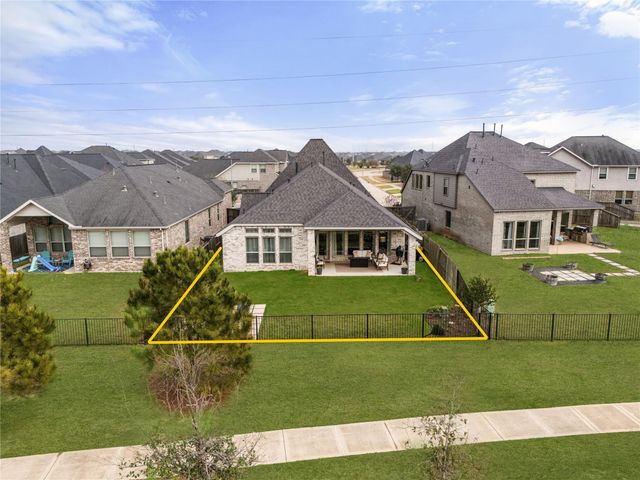 4722 Primrose Valley Lane, Fulshear, TX 77441