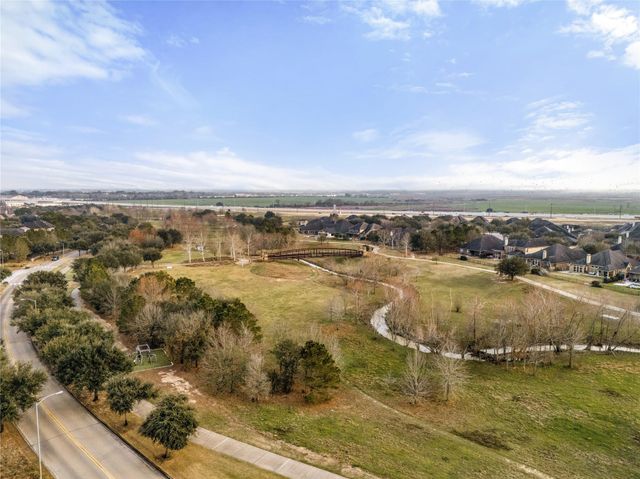 4722 Primrose Valley Lane, Fulshear, TX 77441