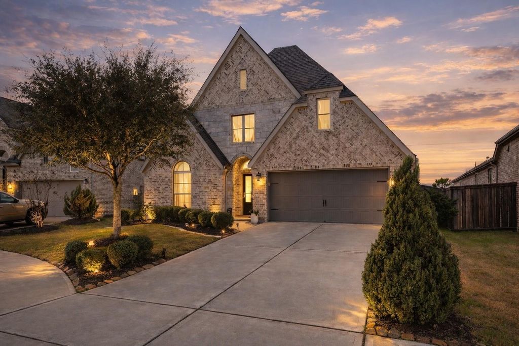 4722 Primrose Valley Lane, Fulshear, TX 77441