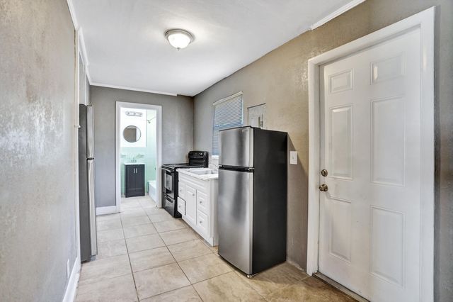 627 30th Street, West Palm Beach, FL 33407