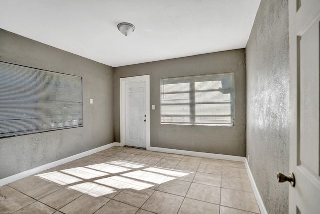 627 30th Street, West Palm Beach, FL 33407