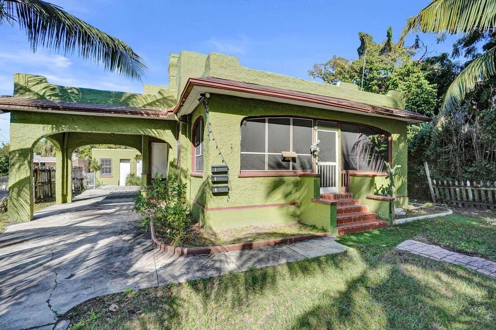 627 30th Street, West Palm Beach, FL 33407