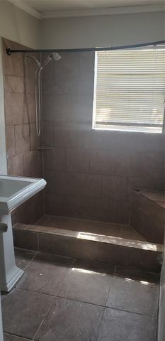 912 Jennetta Street, Rosenberg, TX 77471