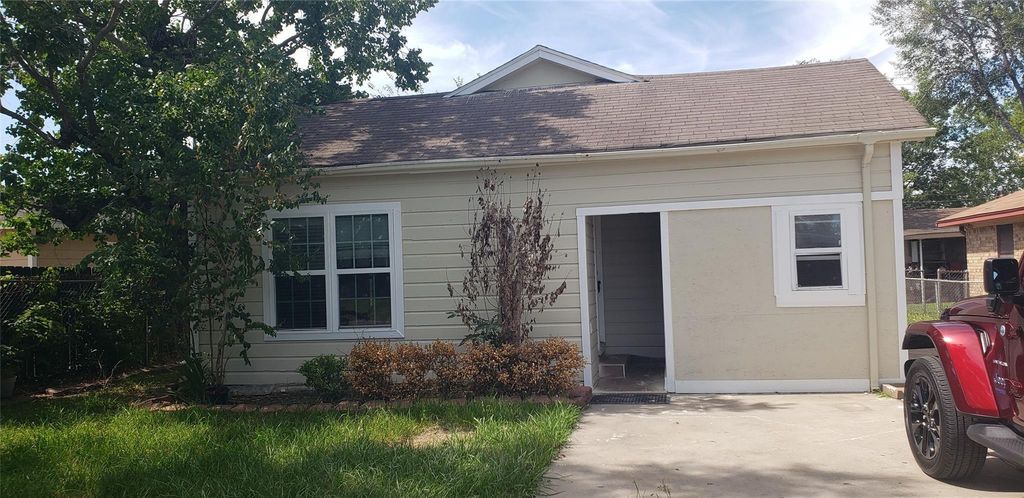 912 Jennetta Street, Rosenberg, TX 77471