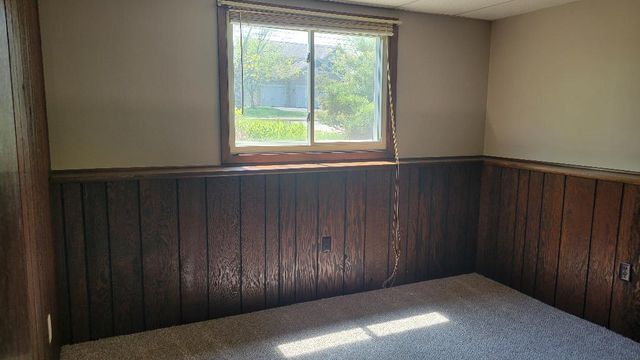 341 Hickory Street, Mahtomedi, MN 55115