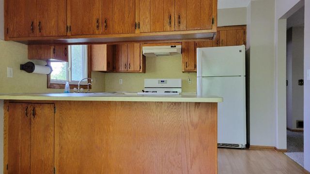 341 Hickory Street, Mahtomedi, MN 55115
