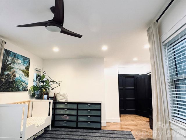 920 Sand Hill Road, Asheville, NC 28806