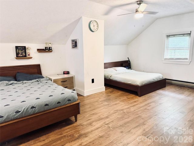 920 Sand Hill Road, Asheville, NC 28806