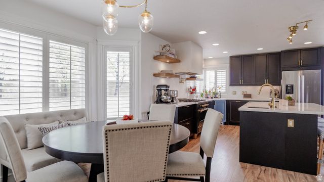 984 N 500 E, Centerville, UT 84014