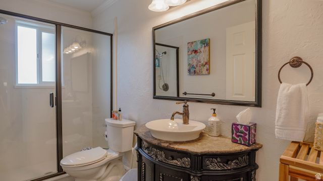 984 N 500 E, Centerville, UT 84014