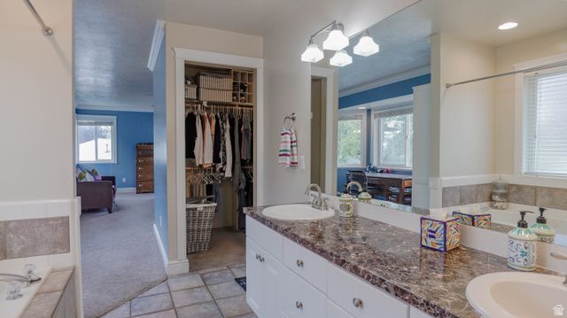 984 N 500 E, Centerville, UT 84014