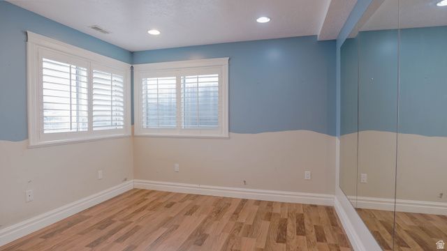 984 N 500 E, Centerville, UT 84014