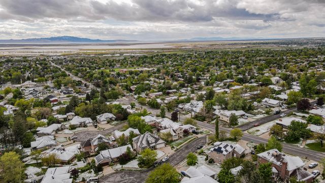 984 N 500 E, Centerville, UT 84014