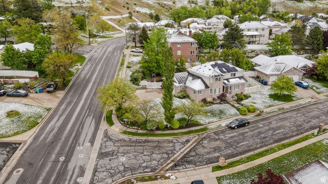 984 N 500 E, Centerville, UT 84014