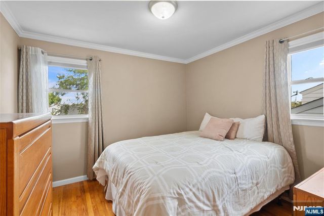8 Vanderbilt Place, North Arlington, NJ 07031