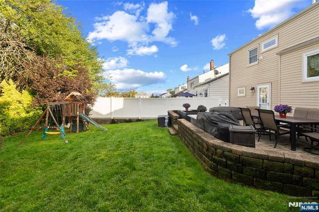8 Vanderbilt Place, North Arlington, NJ 07031