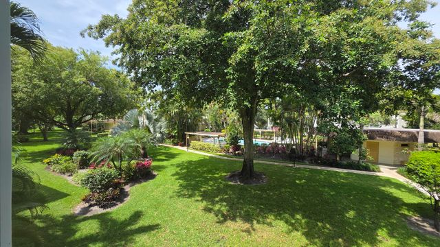 5161 W Oakland Park Boulevard 206, Lauderdale Lakes, FL 33313