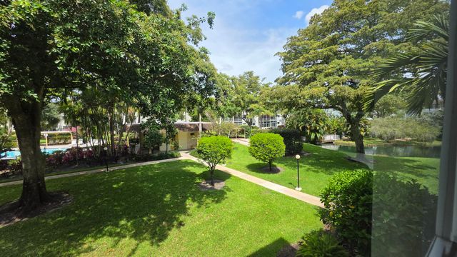 5161 W Oakland Park Boulevard 206, Lauderdale Lakes, FL 33313