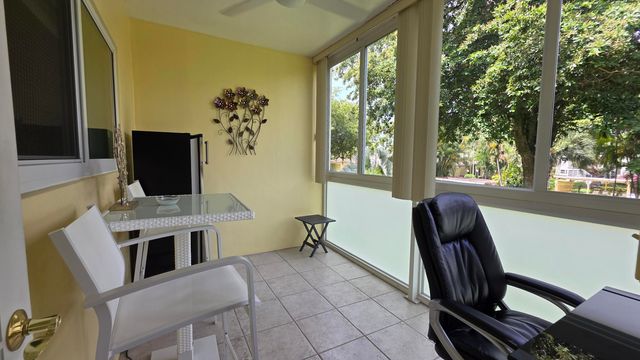 5161 W Oakland Park Boulevard 206, Lauderdale Lakes, FL 33313