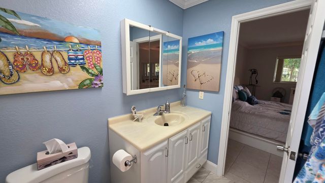 5161 W Oakland Park Boulevard 206, Lauderdale Lakes, FL 33313