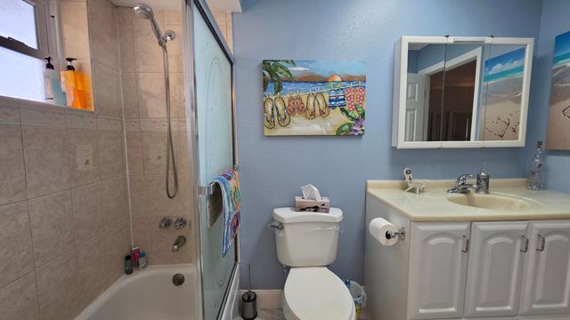 5161 W Oakland Park Boulevard 206, Lauderdale Lakes, FL 33313