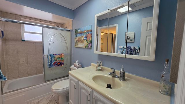 5161 W Oakland Park Boulevard 206, Lauderdale Lakes, FL 33313