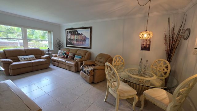 5161 W Oakland Park Boulevard 206, Lauderdale Lakes, FL 33313