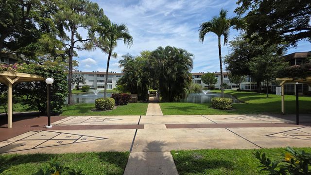 5161 W Oakland Park Boulevard 206, Lauderdale Lakes, FL 33313
