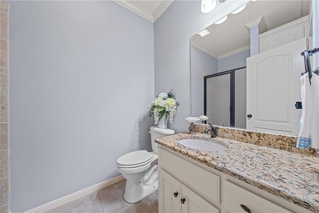 32 North Shore Circle, Waco, TX 76708