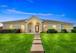32 North Shore Circle, Waco, TX 76708