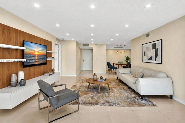 4000 Towerside Ter TS9, Miami, FL 33138