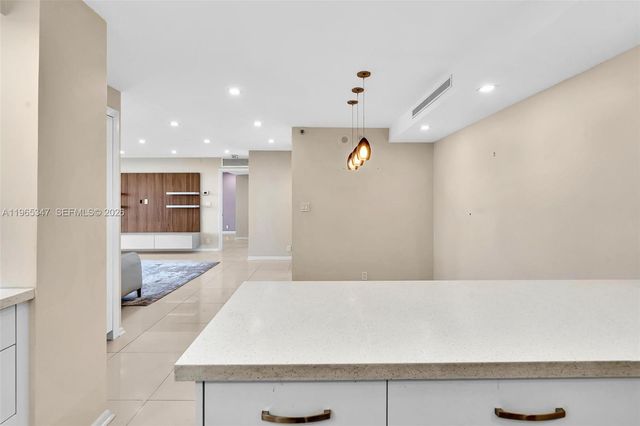 4000 Towerside Ter TS9, Miami, FL 33138