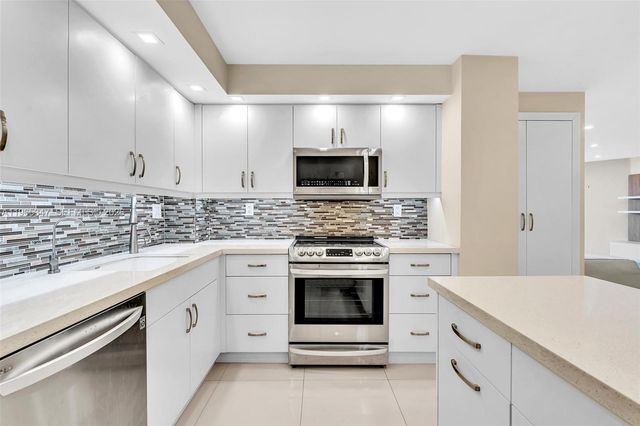 4000 Towerside Ter TS9, Miami, FL 33138