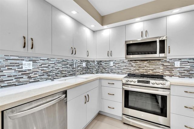 4000 Towerside Ter TS9, Miami, FL 33138