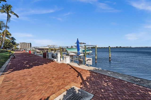 4000 Towerside Ter TS9, Miami, FL 33138