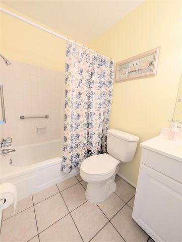 6105 CORAL WAY, Bradenton, FL 34207