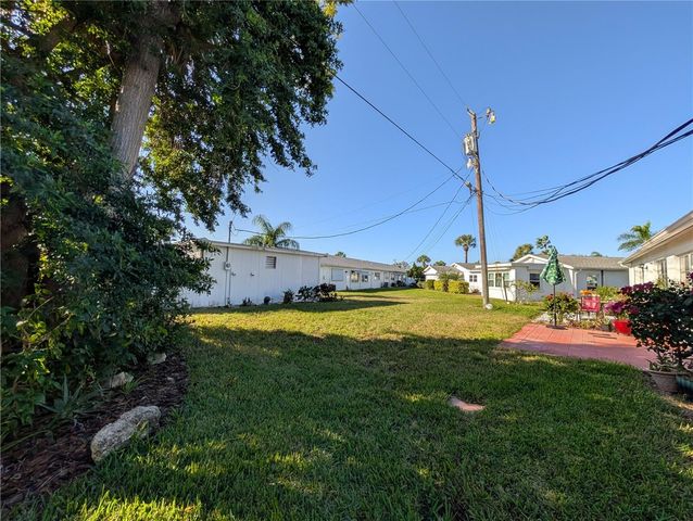 6105 CORAL WAY, Bradenton, FL 34207