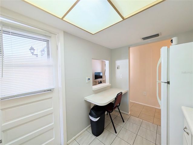 6105 CORAL WAY, Bradenton, FL 34207