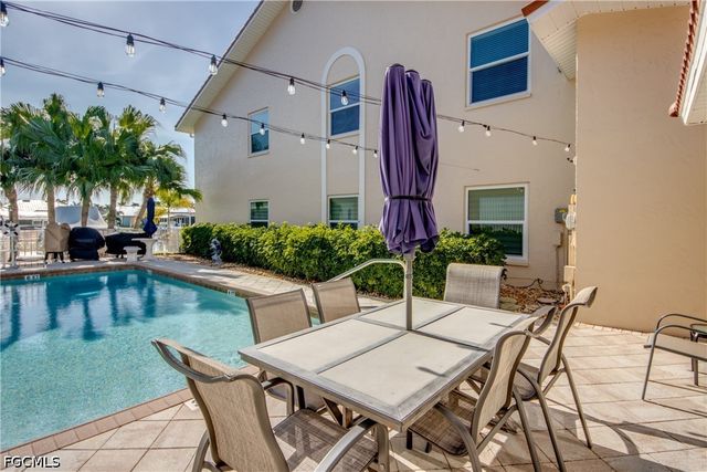 1204 El Dorado PKWY W 102, Cape Coral, FL 33914