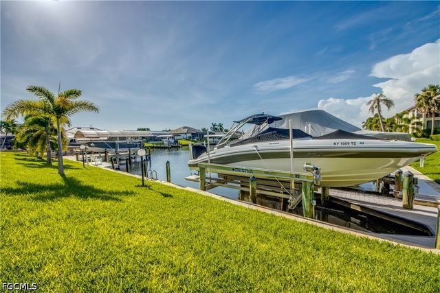 1204 El Dorado PKWY W 102, Cape Coral, FL 33914