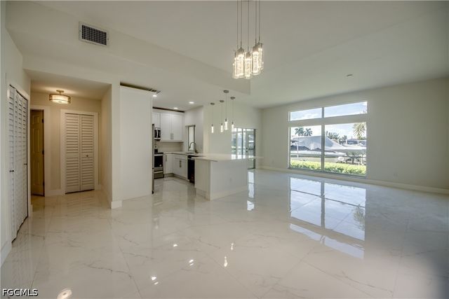 1204 El Dorado PKWY W 102, Cape Coral, FL 33914