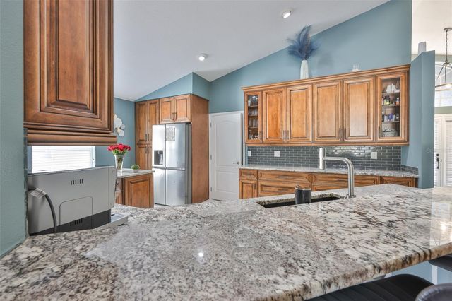 8130 ALAMOSA WOOD AVENUE, Ruskin, FL 33573