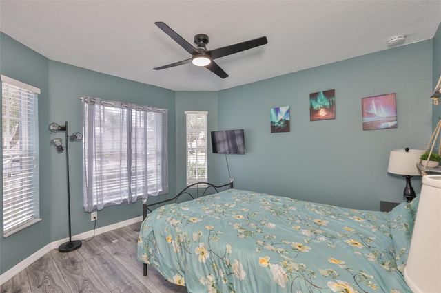 8130 ALAMOSA WOOD AVENUE, Ruskin, FL 33573